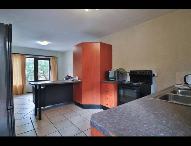 2 BEDROOM APARTMENT FOR SALE IN MONTCLAIR